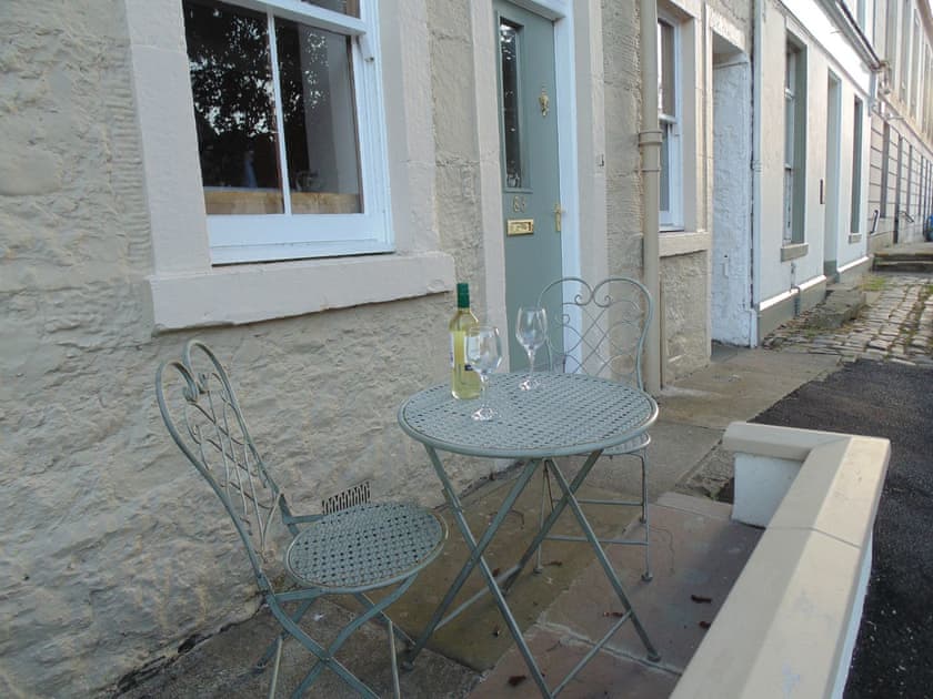 Sitting-out-area | Newburgh C Listed Townhouse, Newburgh, near Cupar