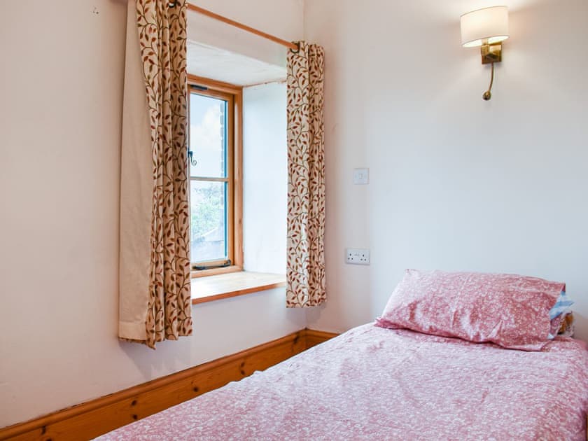 Twin bedroom | Nant Y Crogwyn, Penmachno