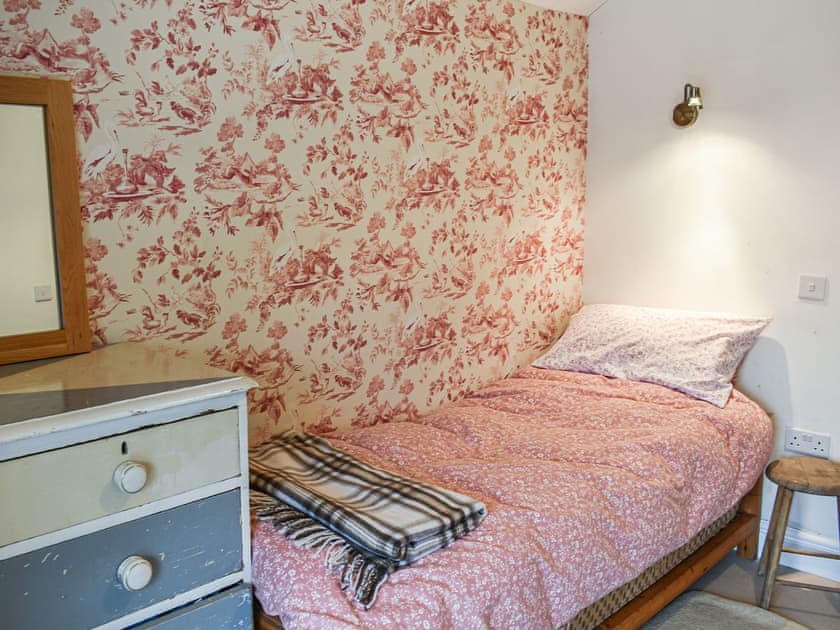 Twin bedroom | Nant Y Crogwyn, Penmachno