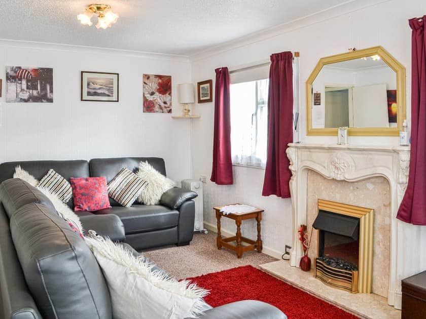 Living room | Enjoy Your Stay Cottage, Bridlington