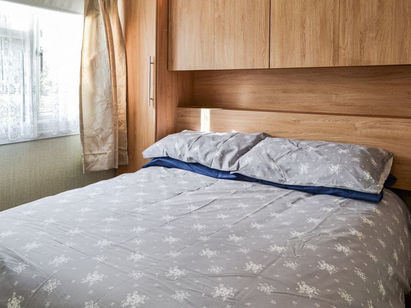Double bedroom | Enjoy Your Stay Cottage, Bridlington