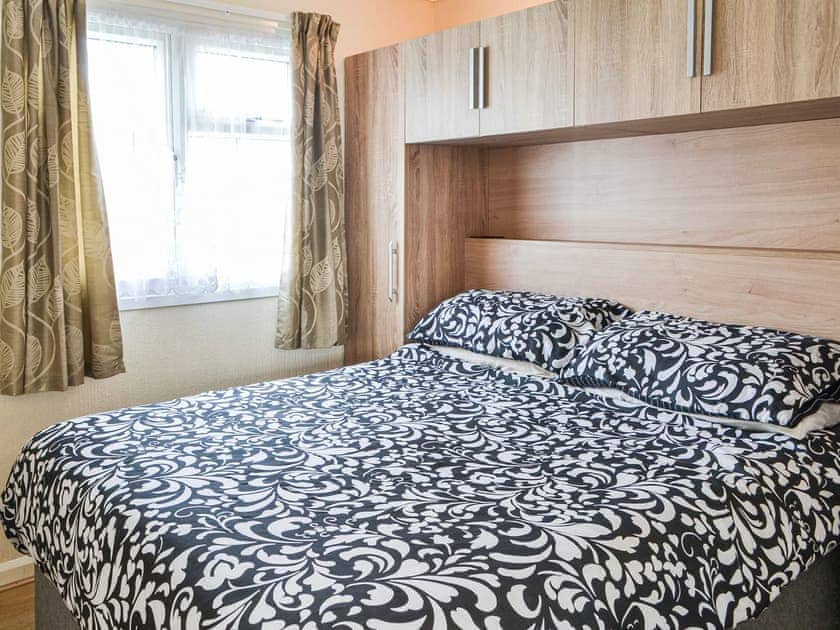 Double bedroom | Enjoy Your Stay Cottage, Bridlington