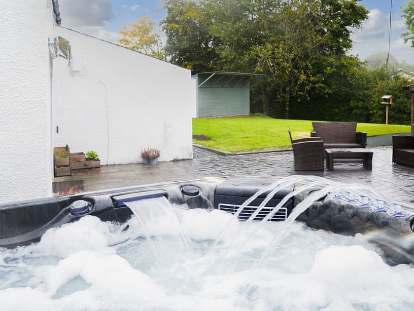 Hot tub | Donallan, Newton Stewart