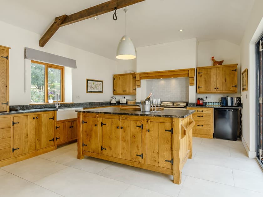 Kitchen/diner | White Horse Farm, Abergavenny