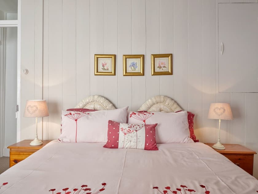 Double bedroom | West Anstey Farmhouse - The Retreat, West Anstey