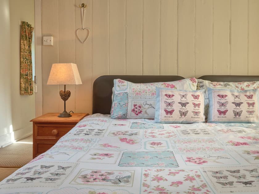 Double bedroom | West Anstey Farmhouse - The Retreat, West Anstey
