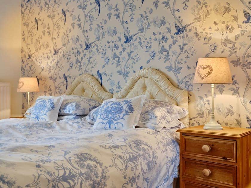 Double bedroom | West Anstey Farmhouse - The Retreat, West Anstey