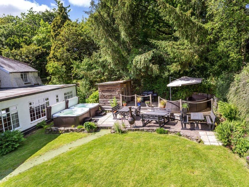 Garden and grounds | West Anstey Farmhouse - The Retreat, West Anstey