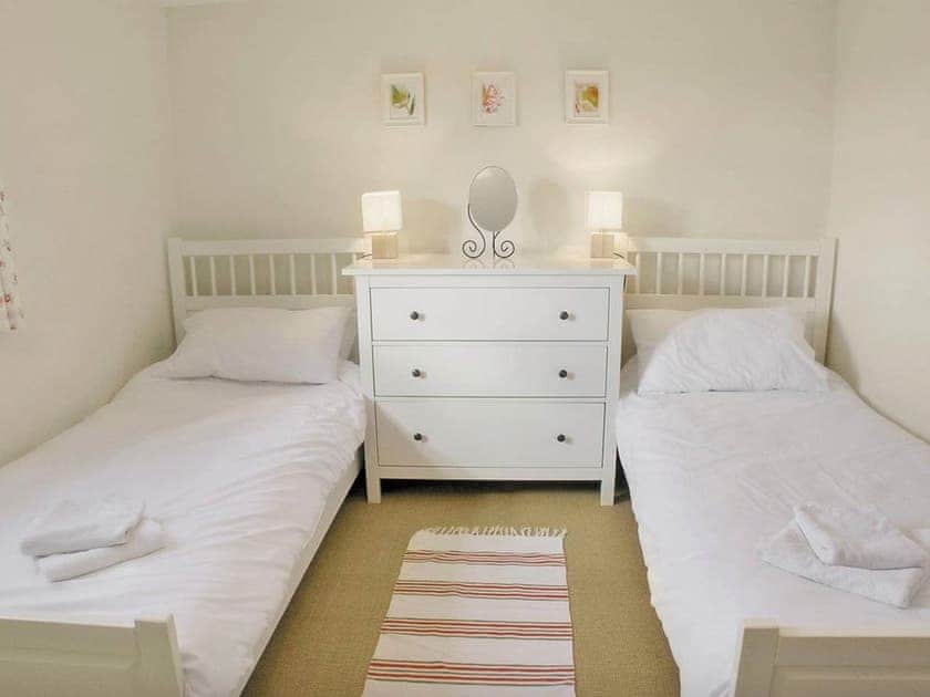 Twin bedroom | Mulberry Hayloft, Little Barugh, near Pickering