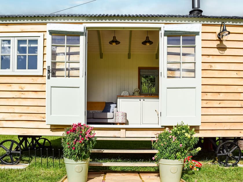Exterior | Grace, Little Braunston
