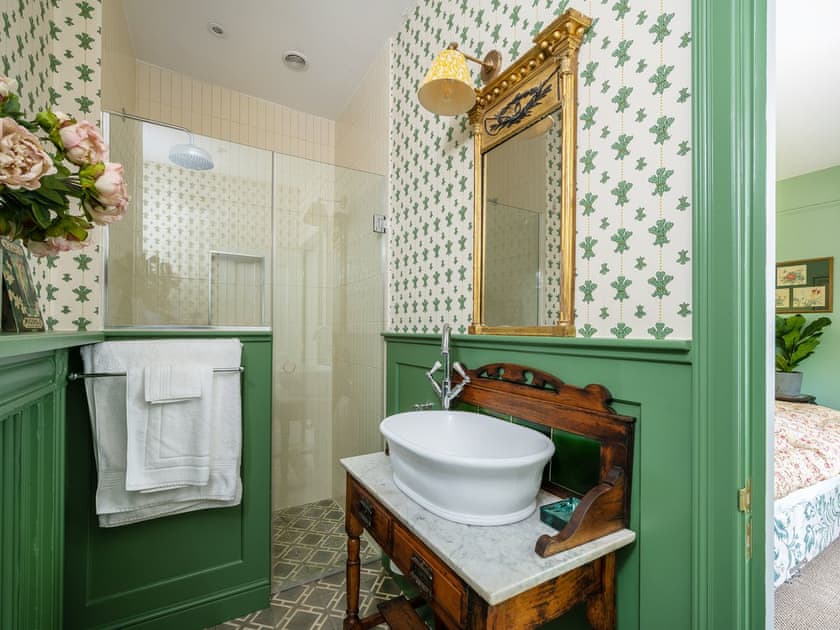 En-suite | Henge Estate, Shrewton, near Salisbury