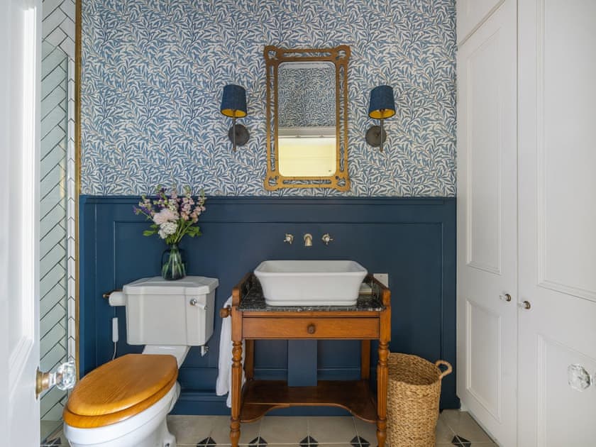 Bathroom | Henge Estate, Shrewton, near Salisbury