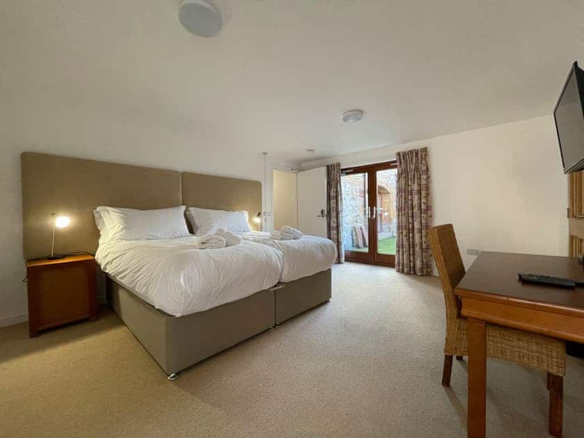 Double bedroom | East - Balloan Steading, Dornoch