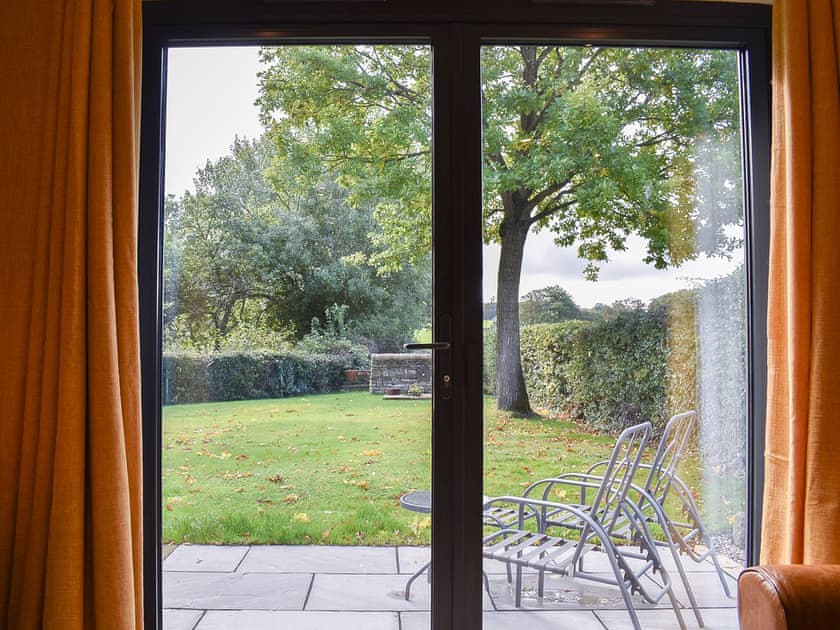 Living area | Stone Cottage, Wingerworth