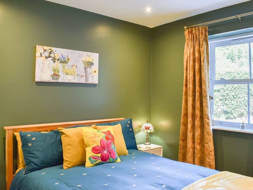 Double bedroom | Stone Cottage, Wingerworth