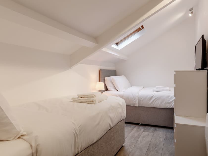 Twin bedroom | The Barn - Tor Y Graig, Neath