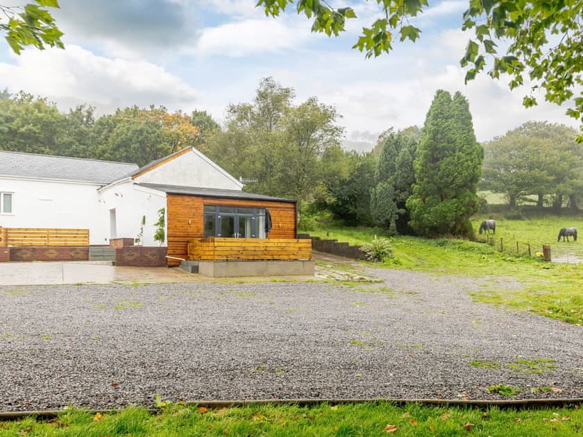 Parking | The Barn - Tor Y Graig, Neath