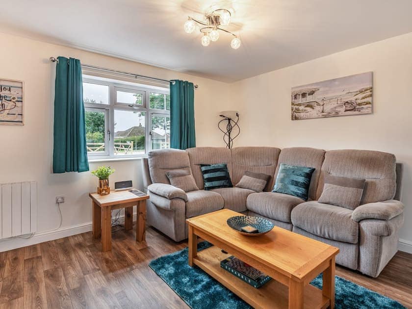 Open plan living space | Sycamore Lodge - Holding Holiday Homes, Hogsthorpe