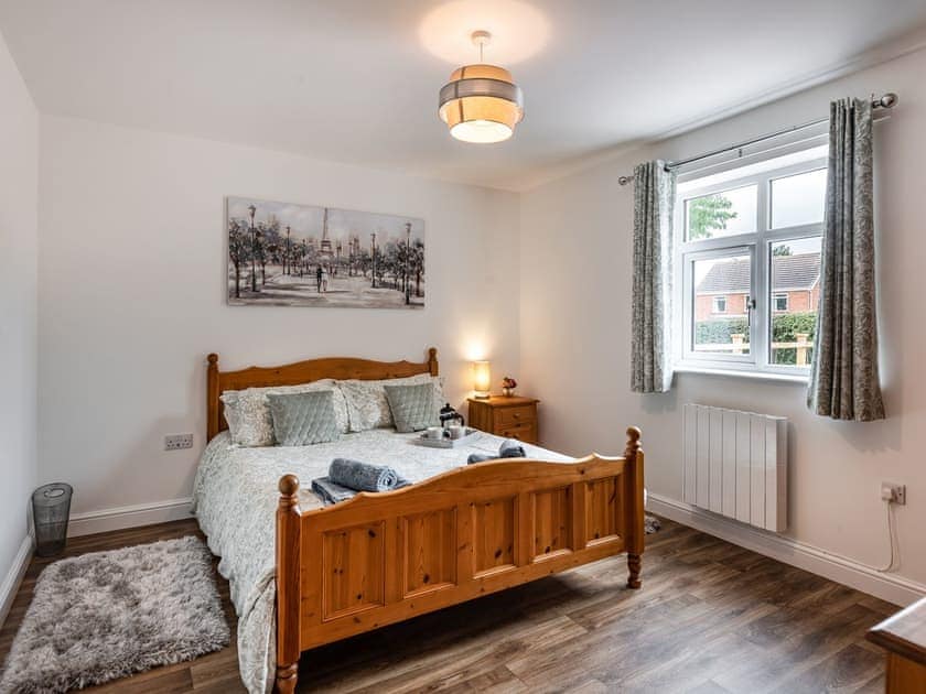 Double bedroom | Sycamore Lodge - Holding Holiday Homes, Hogsthorpe