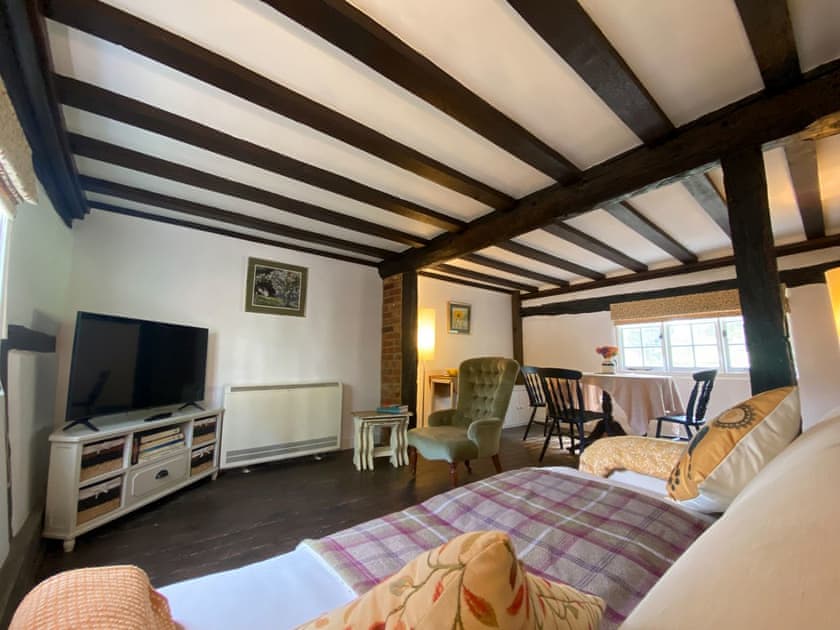 Living room/dining room | Dairy Farm, Romsey, near Brook