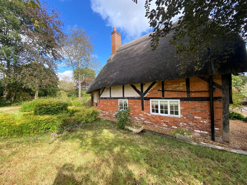 Exterior | Dairy Farm, Romsey, near Brook