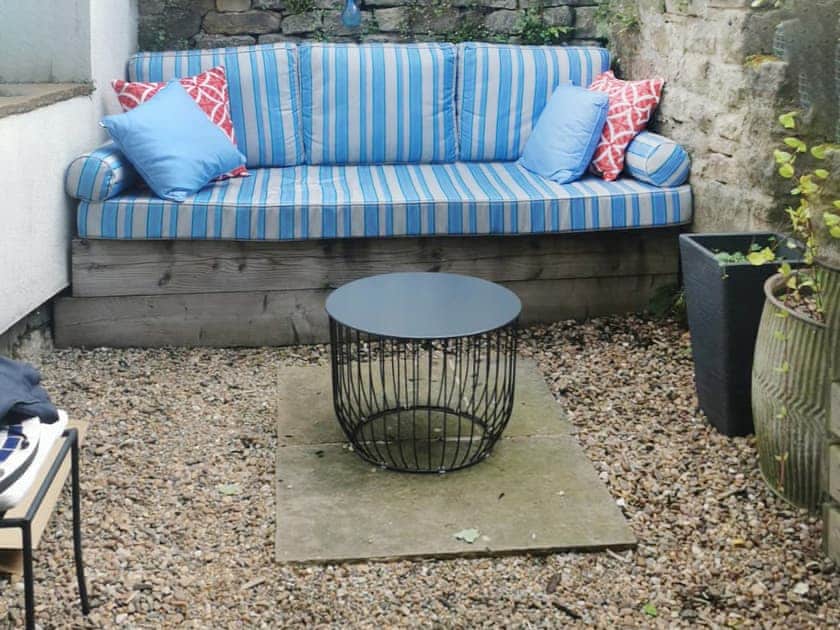 Beautiful all weather courtyard area | Easter Cottage, Bamford, near Hope Valley