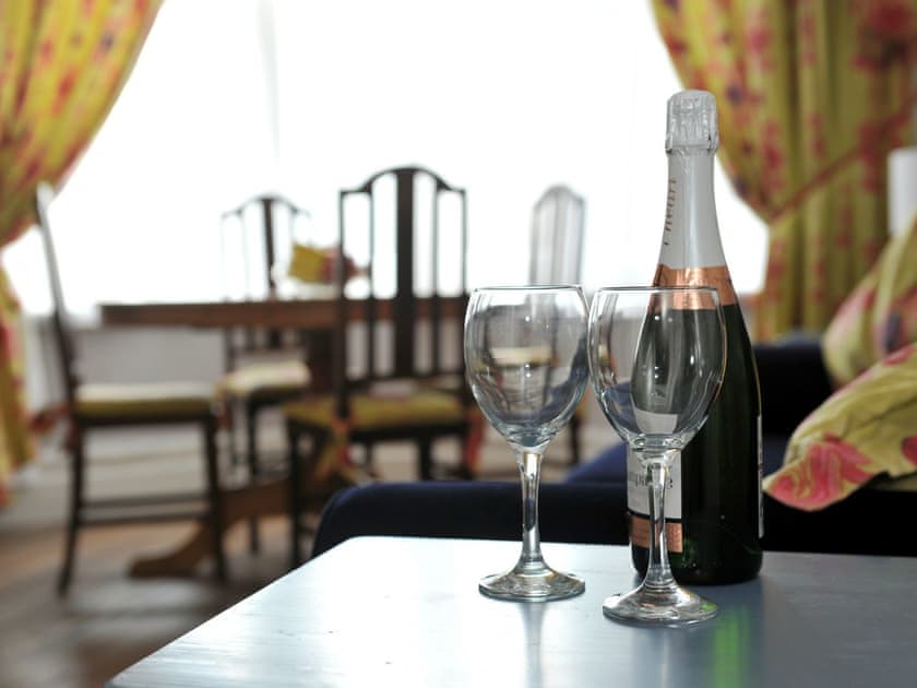 Living room/dining room | Hamilton Apartment, Cheltenham