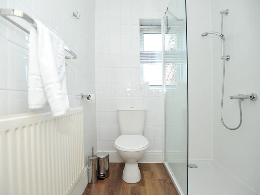 Shower room | Hamilton Apartment, Cheltenham