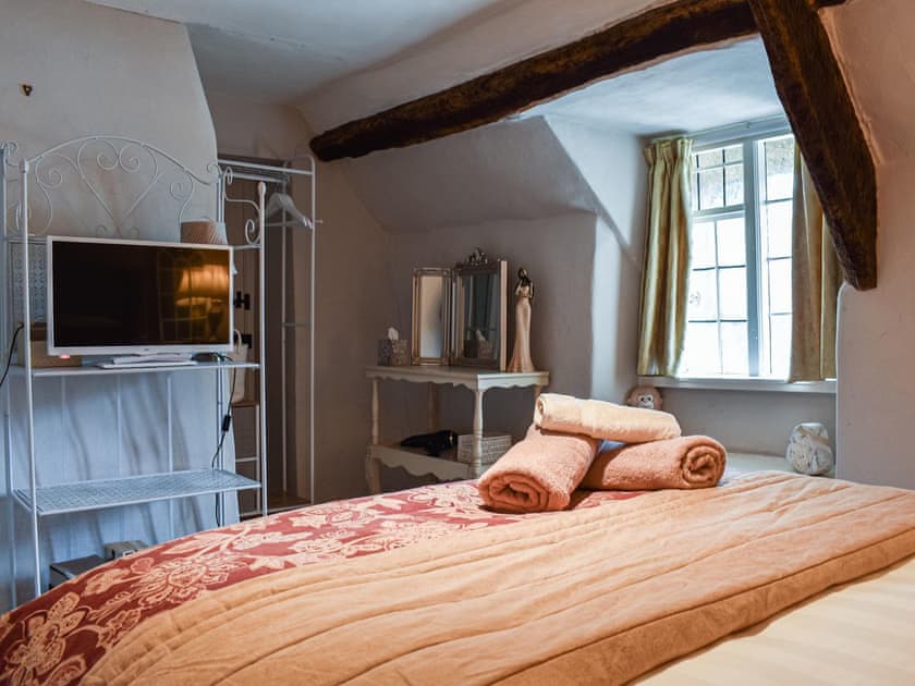 Double bedroom | Peaceful Cottage, Blandford Forum