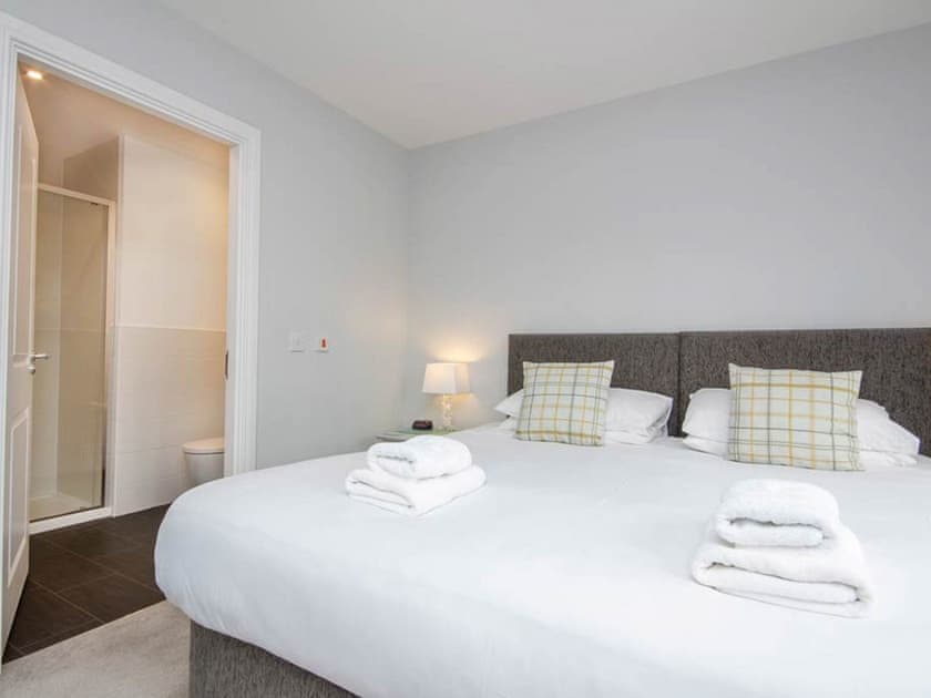 Double bedroom | Hedgefield Apartment No41, Inverness