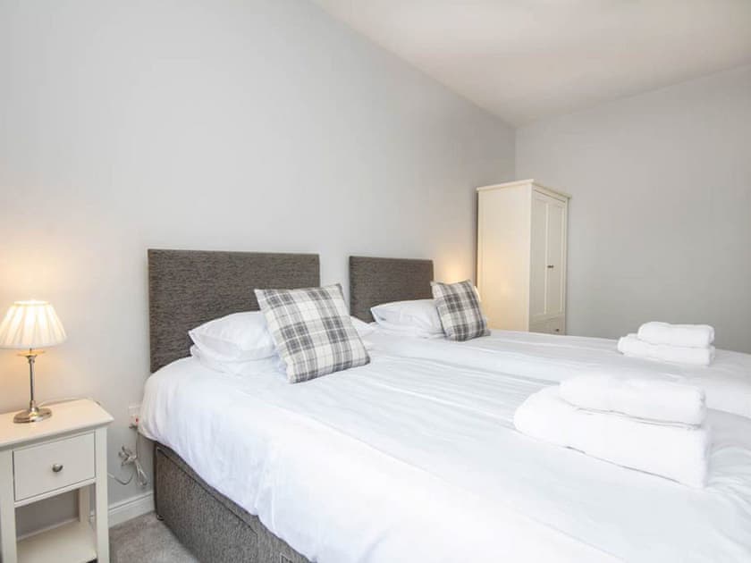 Twin bedroom | Hedgefield Apartment No41, Inverness