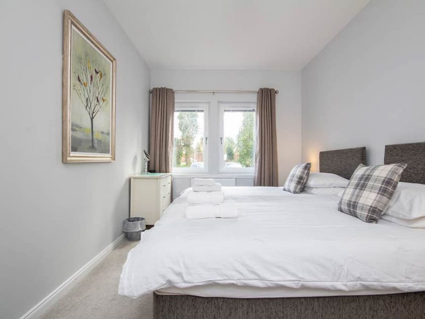 Twin bedroom | Hedgefield Apartment No41, Inverness