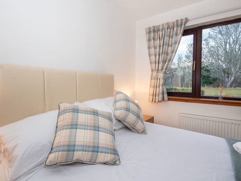 Double bedroom | Holm Dell Apartment, Inverness
