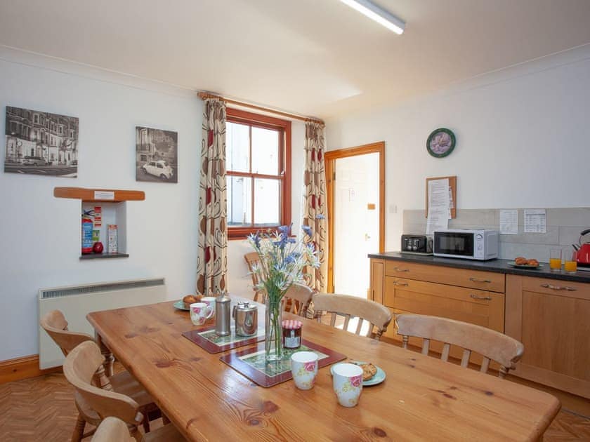 Kitchen/diner | The Coach House - South Allington Barns, Kingsbridge