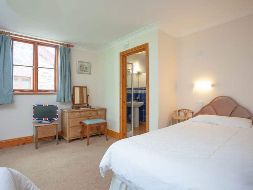 Family bedroom | The Coach House - South Allington Barns, Kingsbridge