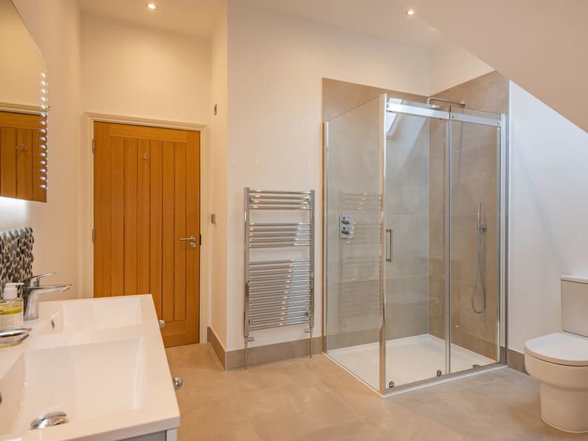 Bathroom | Harbour Lodge, Walberswick