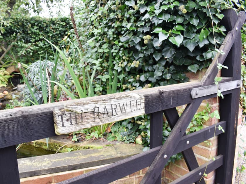 Garden and grounds | The Harwell, Sudbury