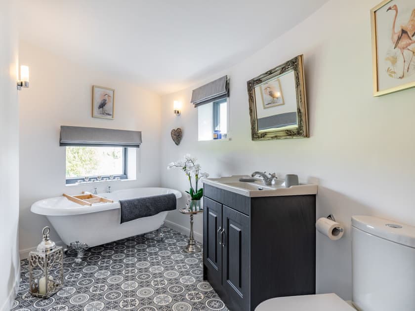 Bathroom | Angel Lodge, Hawton, near Newark