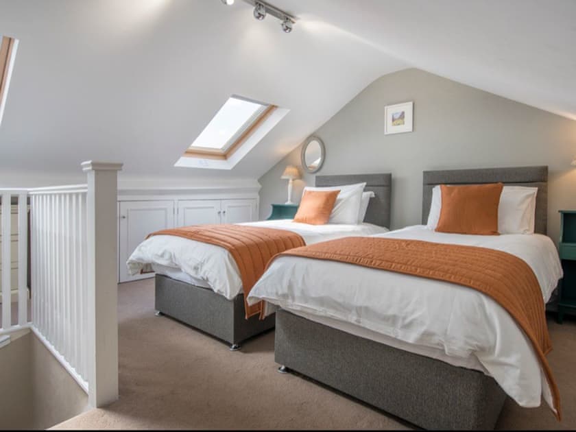 Upper bedroom set as a twin | 109 Nunnery - House of York, York
