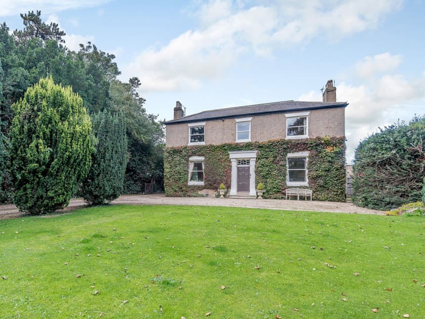 Croxton House in Ulceby