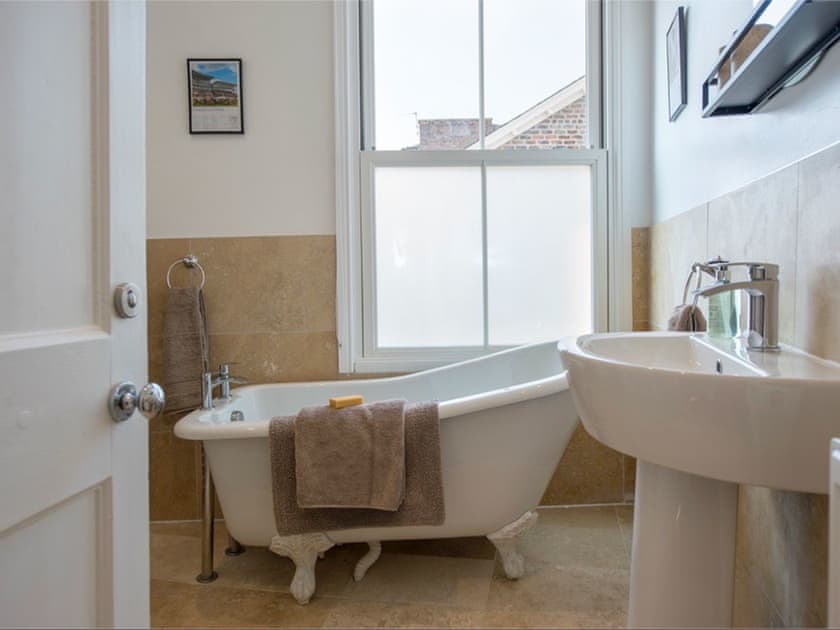 Bathroom | House of YorkSpencer House, York