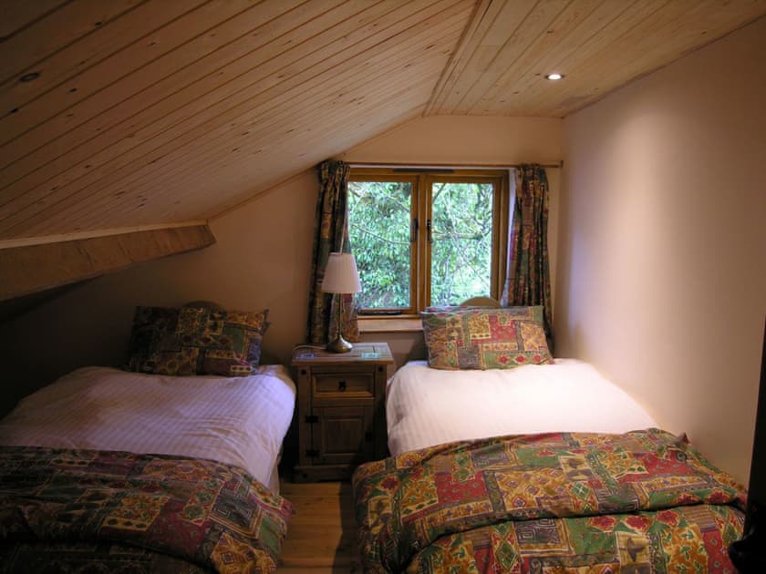 Twin bedroom | Selworthy - Duddings Country Cottages, Timberscombe, near Minehead