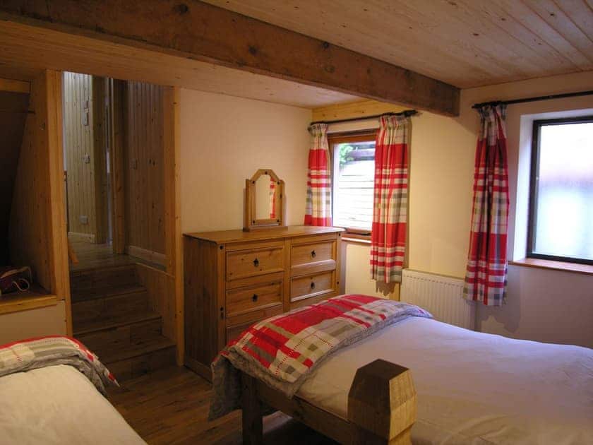 Twin bedroom | Selworthy - Duddings Country Cottages, Timberscombe, near Minehead