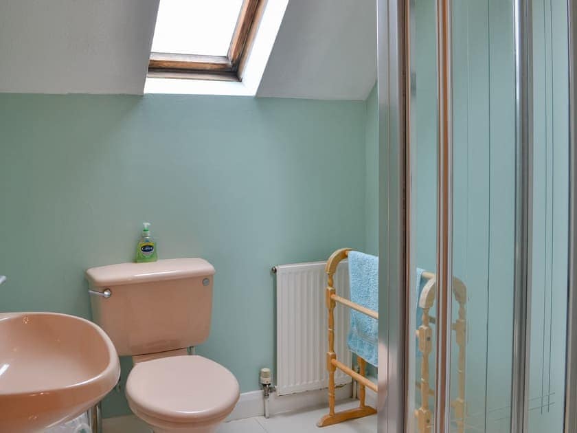 Shower room | Sunny Crest - Hunmanby Gap Cottages, Hunmanby Gap, near Filey
