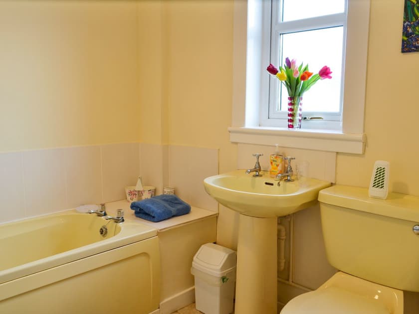 Bathroom | Ashley Cottage, Bowmore