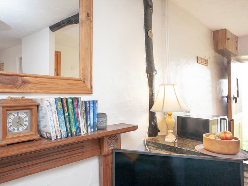 Living room | Byre - Summercourt Cottages, Looe