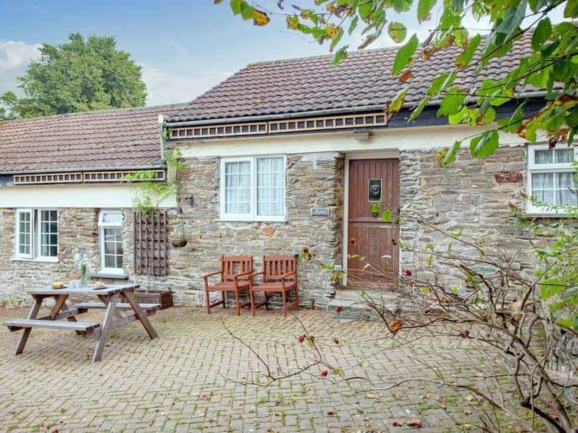 Exterior | Byre - Summercourt Cottages, Looe