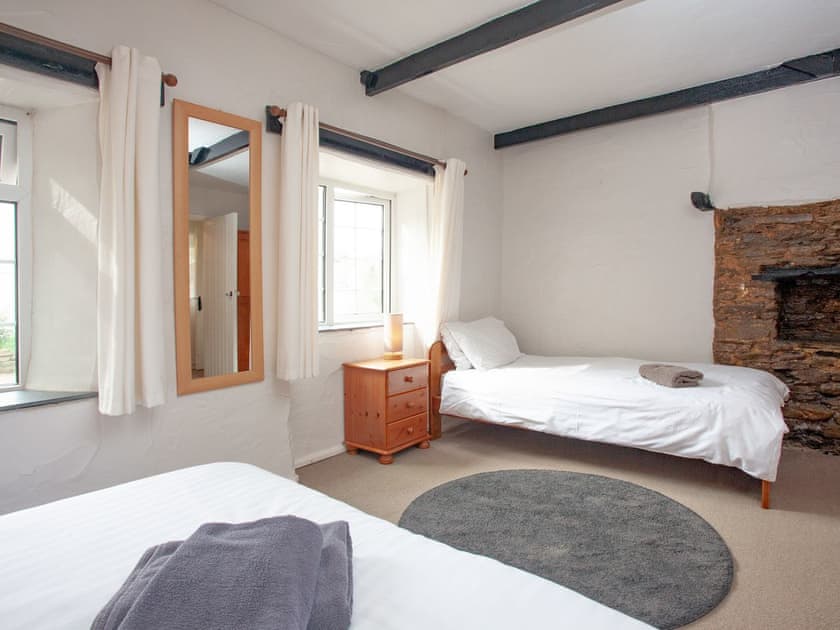 Bedroom | Linhay - Summercourt Cottages, Looe