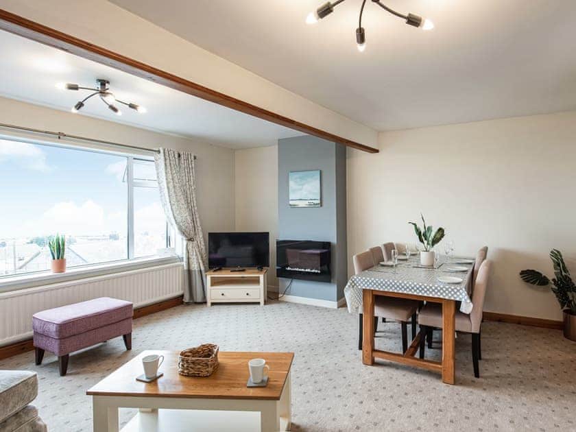 Living room/dining room | Brig-y-Don, Aberaeron