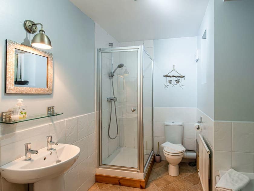 Shower room | Brig-y-Don, Aberaeron